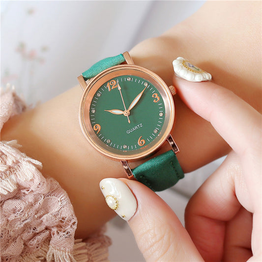 Women's Luminous Casual Quartz Watch – Leather Strap, 36mm Dial