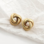 Pearl geometric earrings, style H detail