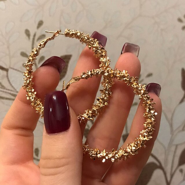 Round pearl and gold hoop earring set, front view