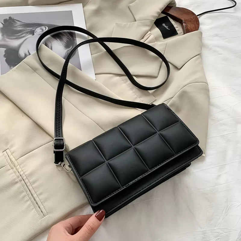 Homefish women's literary shoulder and crossbody bags with niche design, featuring stylish and functional accessories for women.