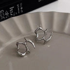 Y2K irregular liquid metal clip earrings - view 12