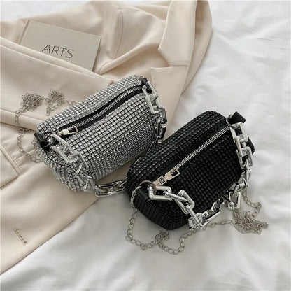 HOMEFISH allover RhiHOMEFISH nestone bucket bag with glitter chain, mini women's crossbody purse in a stylish design.