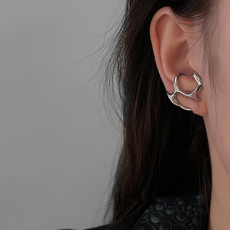 Y2K irregular liquid metal clip earrings - view 11